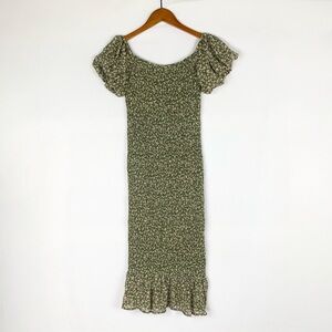 Petal & Pup Claire Smocked Off The Shoulder Dress Ruffled Hem Puff Sleeve Size 6